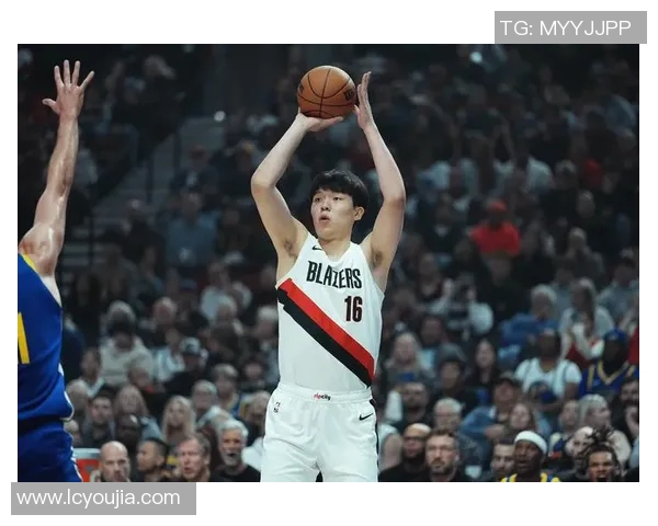 开拓者主场迎战湖人,球迷期待火爆对决 开拓者主场迎战湖人,球迷期待火爆对决